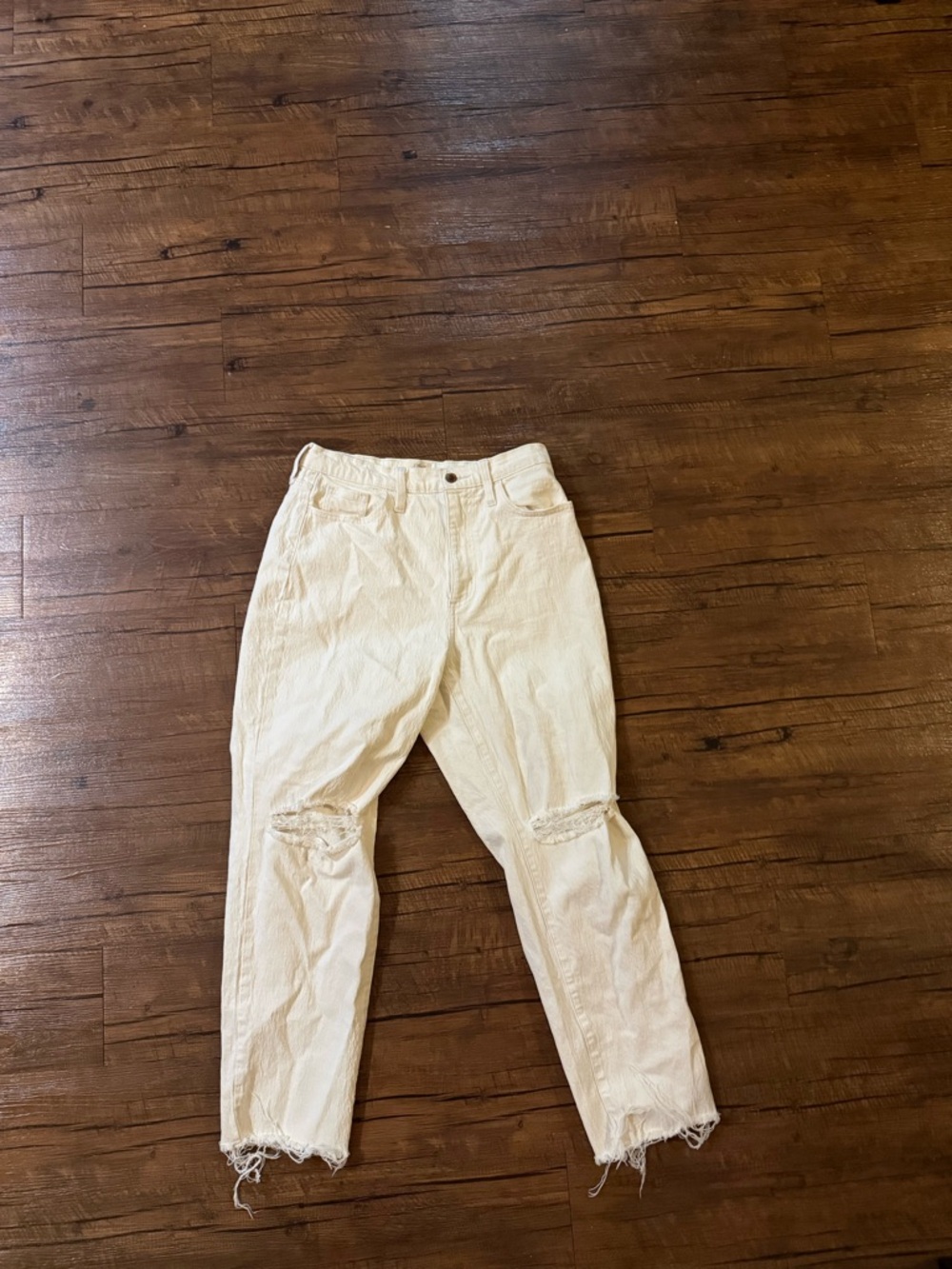 Universal Thread Cream Straight-Leg Distressed Jeans - Picture 2 of 7